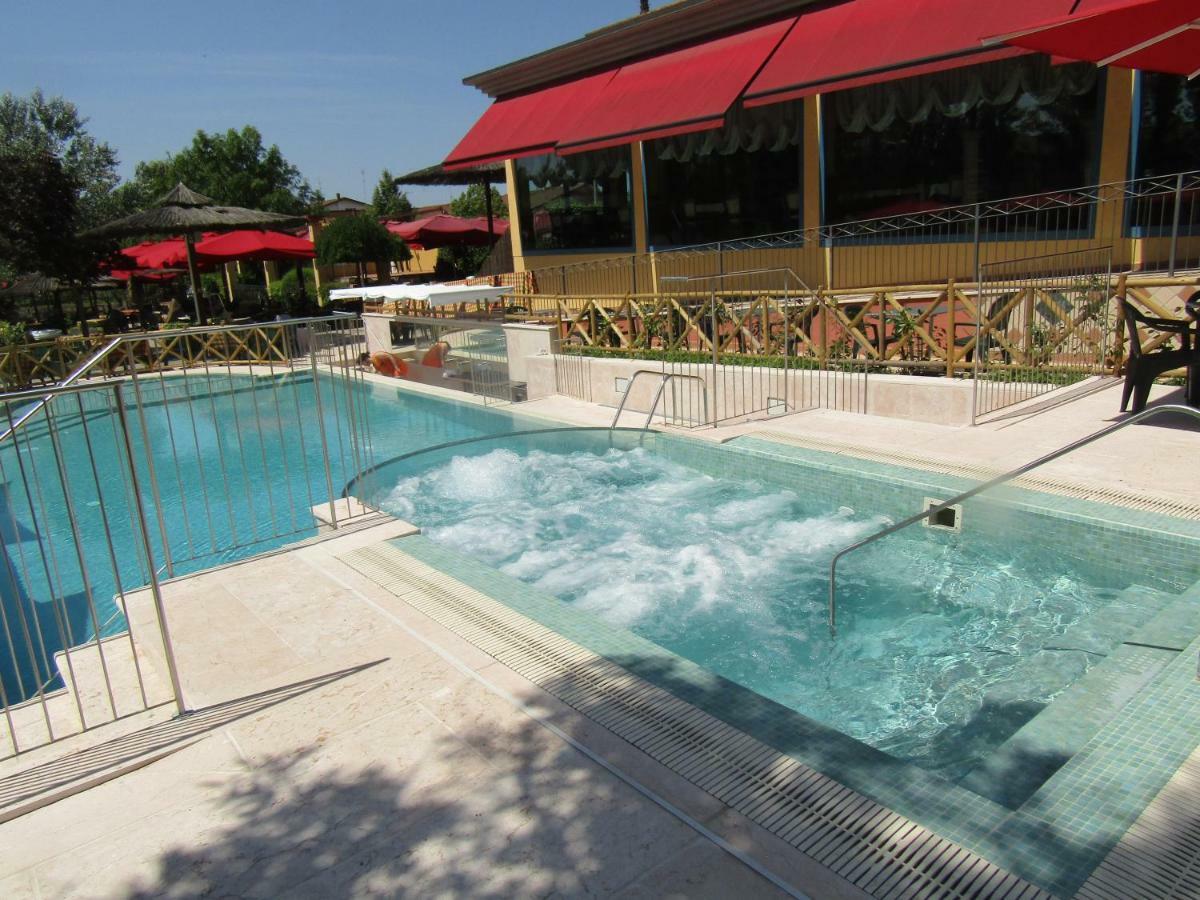 Sul Bacino Hotel Massa Lombarda Exterior photo